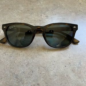 Ray-ban polarized women’s glasses